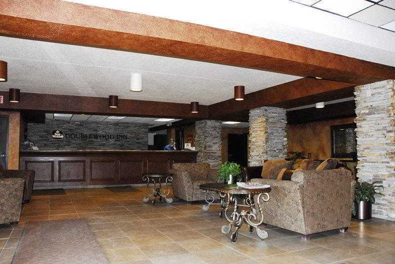 Ramada By Wyndham Fargo Hotel Interior photo